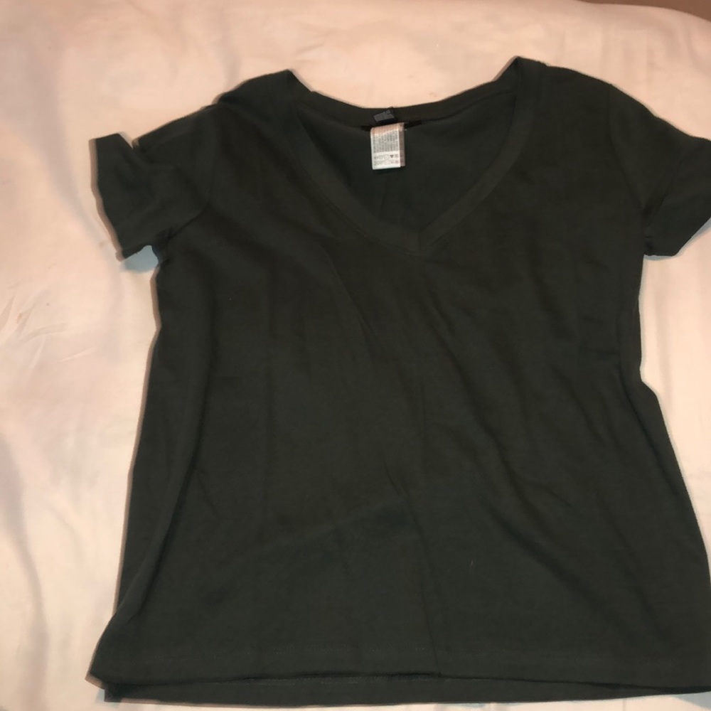 Green forever 21 T-shirt
